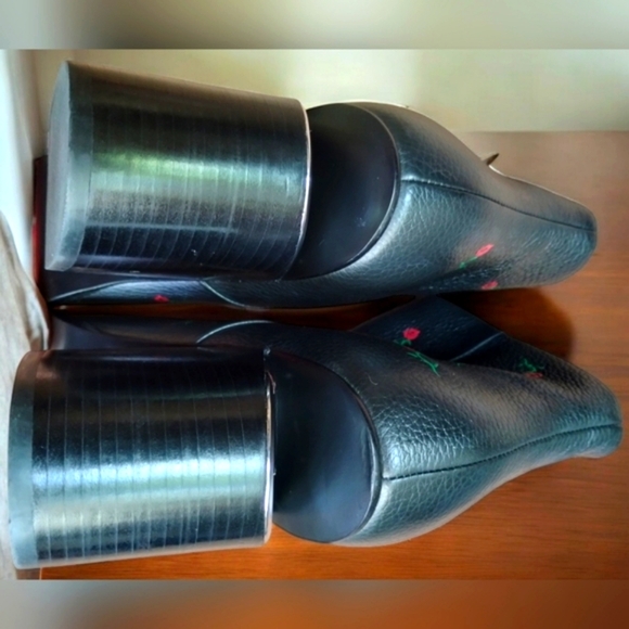 NWT Alexander WANG Gabi Rose Print Black Pebbled Leather Cutout Heel Boots - Picture 6 of 12